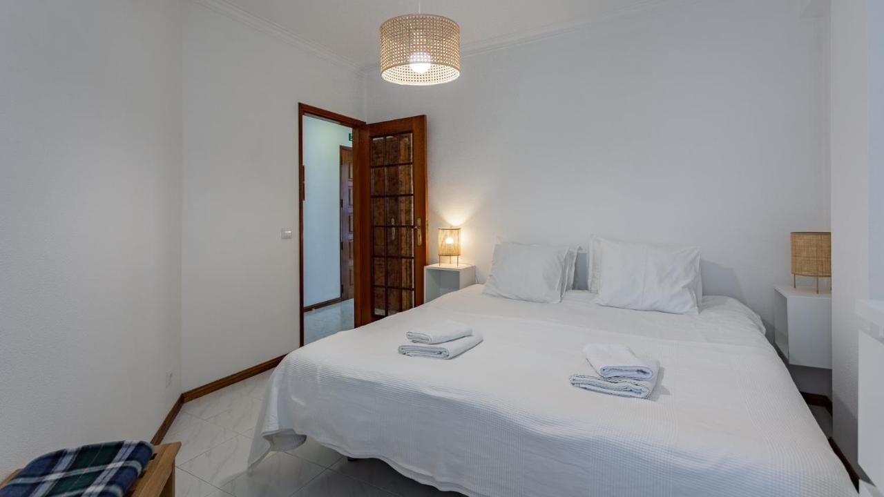Bright 1Bdr Apartment W/Balcony By Lovelystay Vila Real de Santo António المظهر الخارجي الصورة